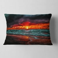 Designart crveni zalazak sunca nad plavim vodama - jastuk za bacanje morskog pejzaža-12x20